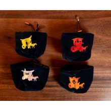 Érmetartó szütyők a Merchants of the Dark Road társasjátékhoz