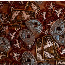 Fémérme készlet a Merchants of the Dark Road társasjátékhoz