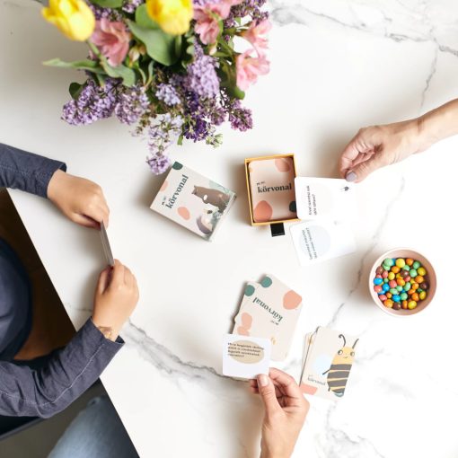 Körvonal Kids kártyajáték