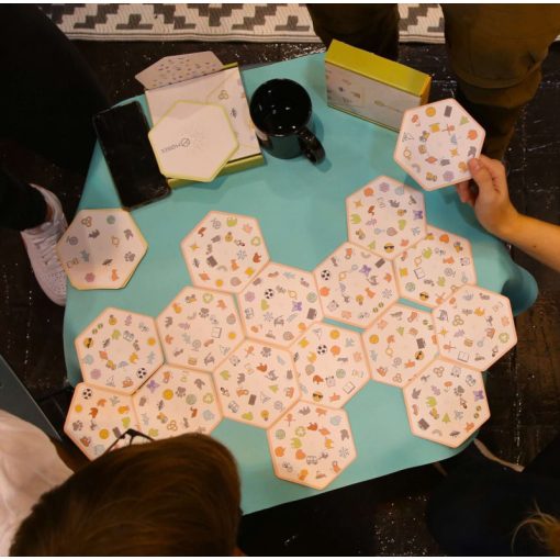 Møbee társasjáték